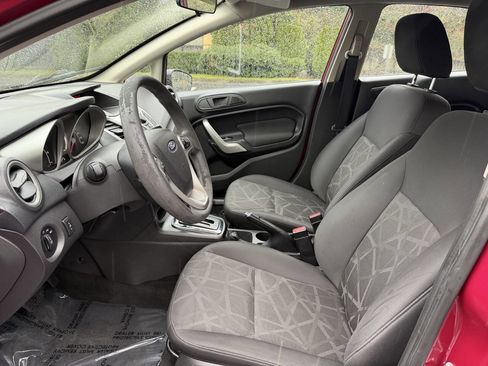 Used 2011 Ford Fiesta SE w/ 203A Rapid Spec Order Code image 11