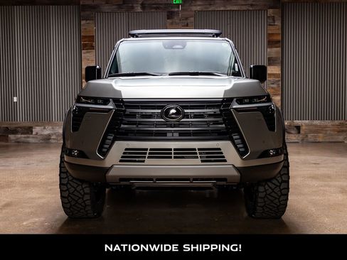 Used 2025 Lexus GX 550 image 4