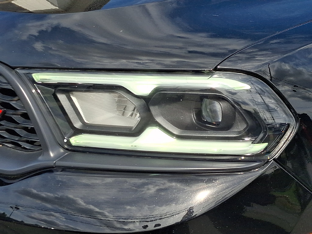 Used 2022 Dodge Durango R/T w/ Blacktop Package AWD/4WD image 11