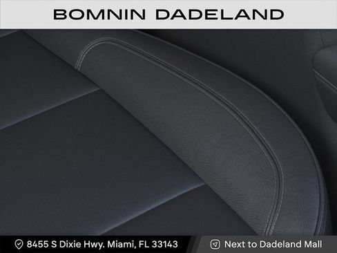 New 2026 Chevrolet Suburban LT image 21