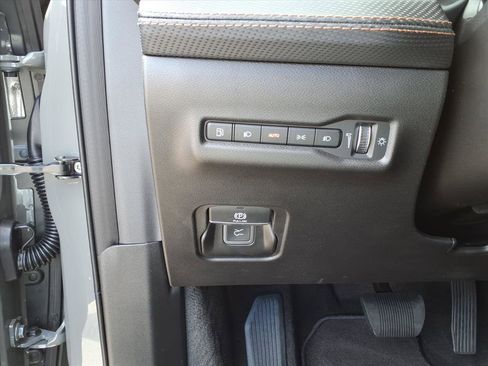 New 2026 Jeep Cherokee Limited image 17