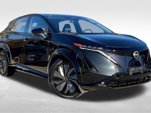 Certified 2024 Nissan Ariya AWD image 16