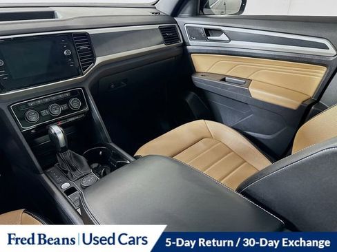 Used 2023 Volkswagen Atlas Cross Sport SEL Premium R-Line AWD/4WD image 26
