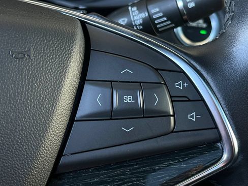 Used 2021 Cadillac XT5 Premium Luxury FWD image 39