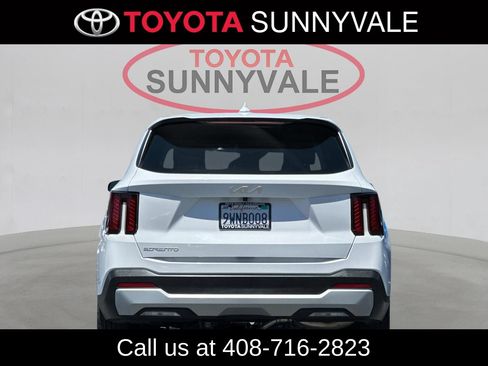 Used 2026 Kia Sorento LX FWD image 8