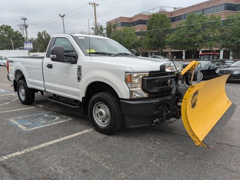 Used 2022 Ford F250 XL w/ Power Equipment Group AWD/4WD image 4