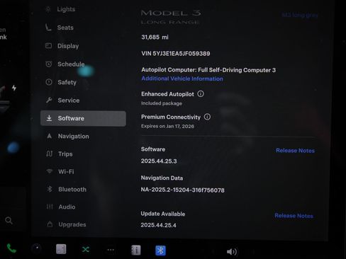 Used 2018 Tesla Model 3 Long Range image 19