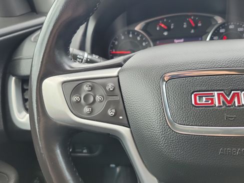 Used 2022 GMC Terrain SLT w/ Tech Package FWD image 20