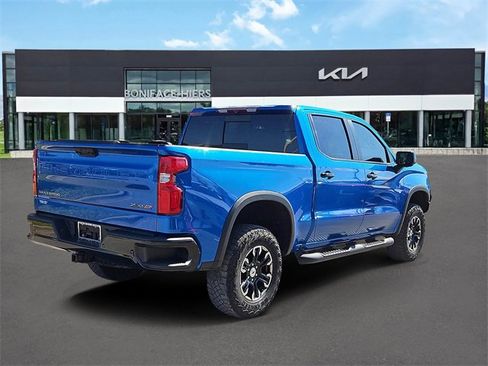 Used 2022 Chevrolet Silverado 1500 ZR2 image 4