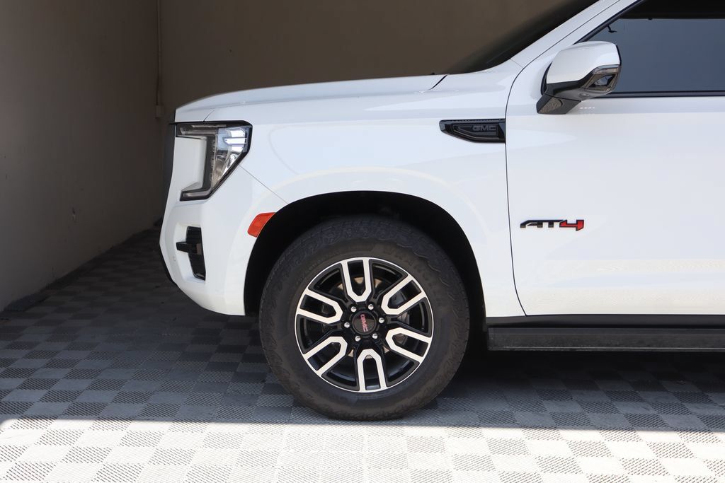 Used 2024 GMC Yukon AT4 w/ Technology Package AWD/4WD image 51