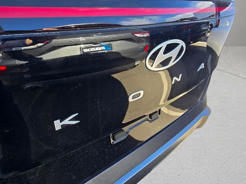 Used 2024 Hyundai Kona Limited image 8
