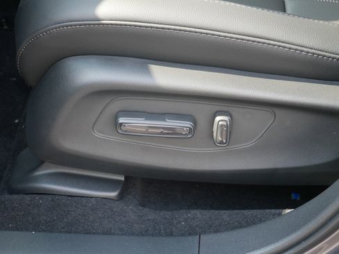New 2026 Honda HR-V EX-L image 16