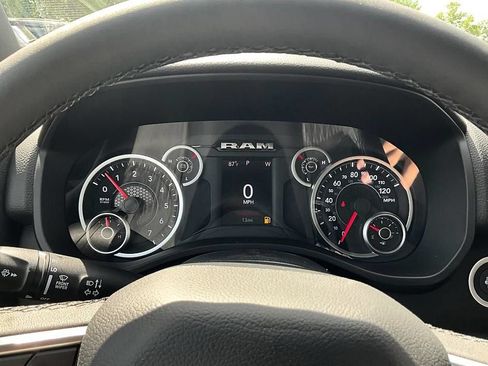 New 2026 RAM 1500 4x4 Crew Cab image 17