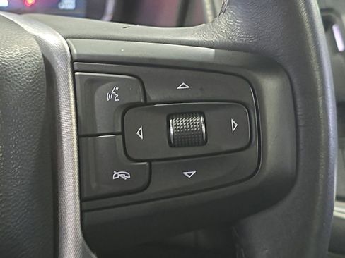 Used 2022 GMC Yukon XL SLT w/ SLT Premium Package RWD image 16
