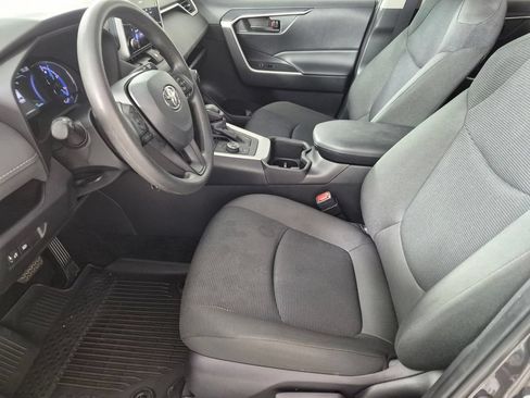 Used 2024 Toyota RAV4 LE AWD/4WD image 21