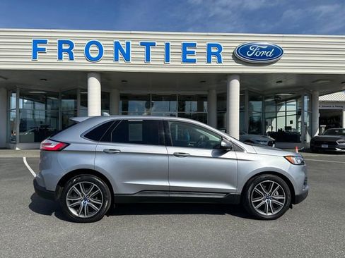 Used 2020 Ford Edge Titanium w/ Class II Trailer Tow Package AWD/4WD image 1