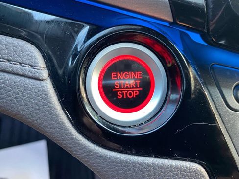 Used 2018 Honda Odyssey Elite image 40