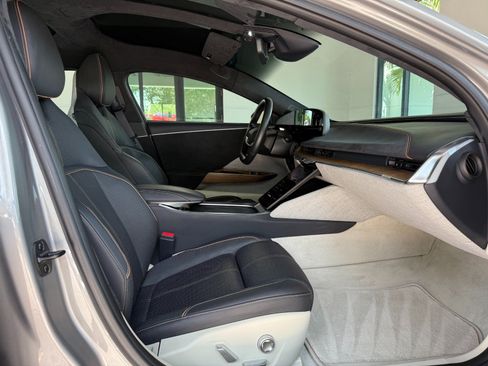 Used 2022 Lucid Air Grand Touring AWD/4WD image 28