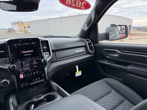 New 2026 RAM 1500 4x4 Crew Cab image 23