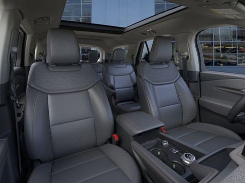 New 2026 Ford Explorer Active w/ Active Comfort Package image 11
