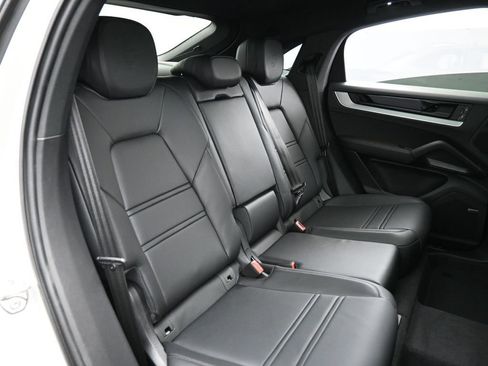 New 2026 Porsche Cayenne Coupe image 27