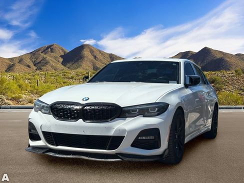 Used 2022 BMW 330i Sedan w/ M Sport Package RWD image 2