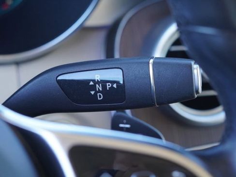 Used 2022 Mercedes-Benz GLC 300 4MATIC w/ Premium Package Lite image 24