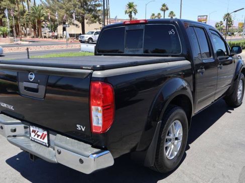 Used 2017 Nissan Frontier SV w/ SV Value Truck Package RWD image 7
