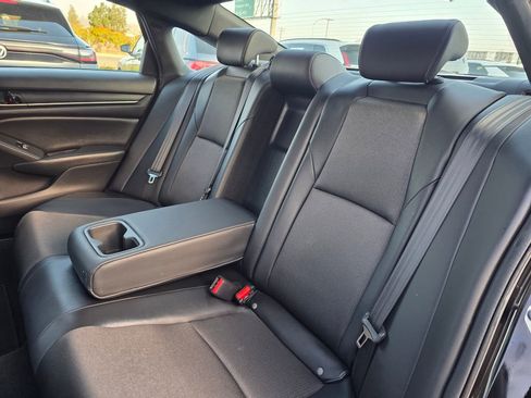 Used 2021 Honda Accord Sport image 18