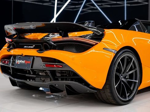 Used 2020 McLaren 720S Spider RWD image 33