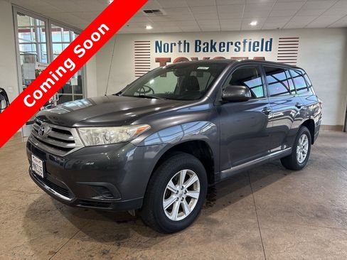 Used 2012 Toyota Highlander FWD w/ Cold Weather Pkg image 1