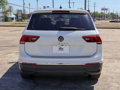 Used 2024 Volkswagen Tiguan SE image 20