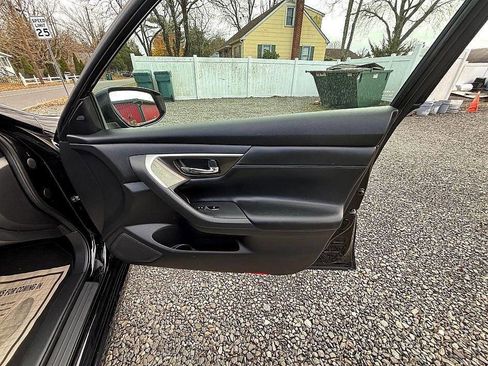 Used 2014 Nissan Altima 3.5 SL w/ Technology Package image 18