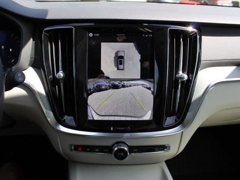 New 2026 Volvo V60 B5 Cross Country Ultra w/ Protection Package Premier AWD/4WD image 33