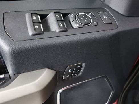Used 2022 Ford F250 Lariat w/ Lariat Ultimate Package AWD/4WD image 24