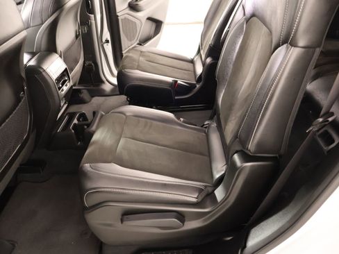 Used 2023 Jeep Grand Cherokee L Laredo AWD/4WD image 12