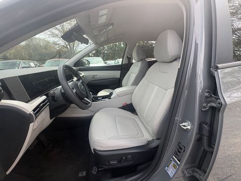 Used 2025 Hyundai Tucson SEL image 24