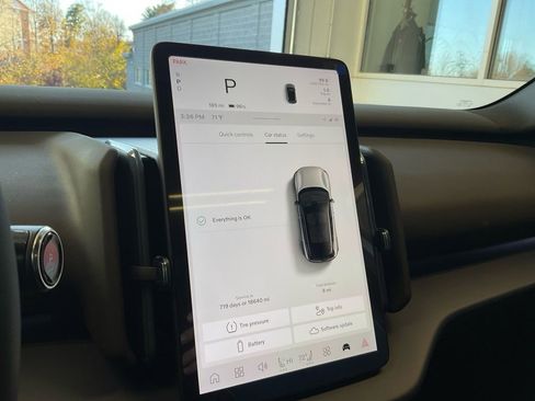 New 2026 Volvo EX30 Cross Country Ultra w/ Protection Package Premier image 26