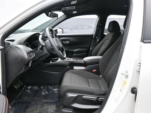 Certified 2023 Honda HR-V Sport image 32
