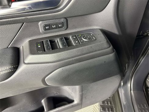 Used 2025 Toyota Land Cruiser image 17