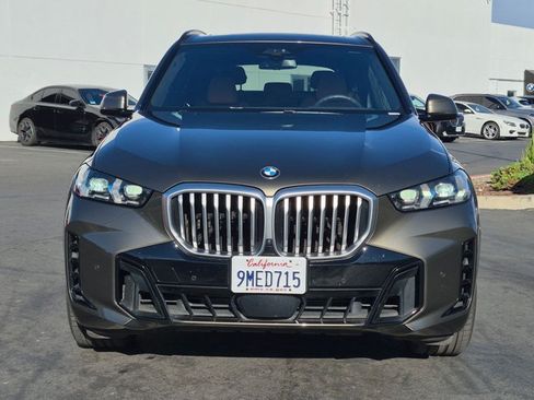 Used 2024 BMW X5 xDrive40i w/ M Sport Package AWD/4WD image 3