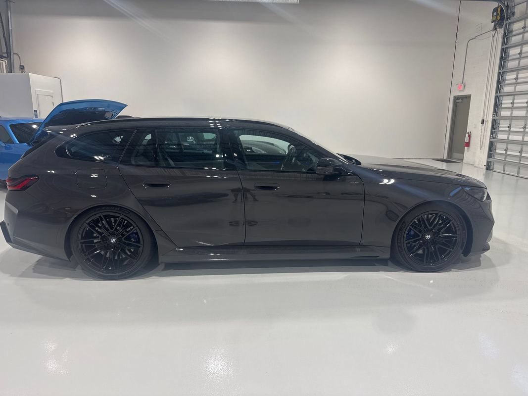 Used 2026 BMW M5 Touring w/ Executive Package AWD/4WD image 7