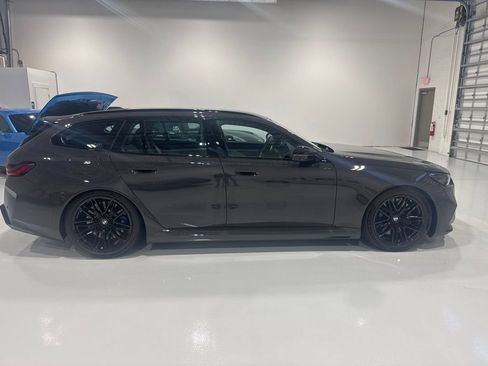 Used 2026 BMW M5 Touring w/ Executive Package AWD/4WD image 7