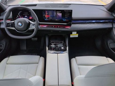 New 2027 BMW 530i RWD image 15