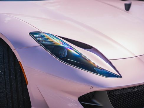 Used 2021 Ferrari 812 GTS RWD image 22