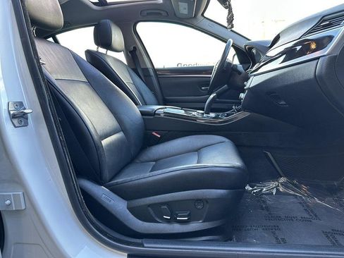 Used 2013 BMW 528i xDrive Sedan AWD/4WD image 35