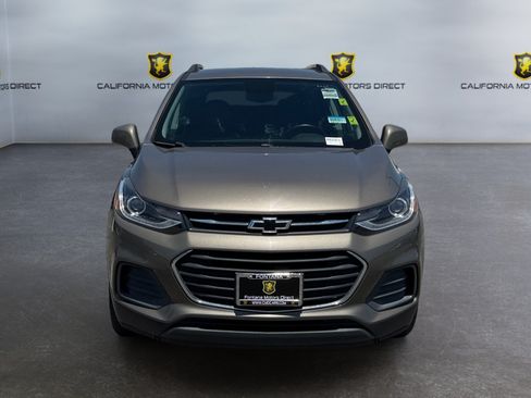 Used 2021 Chevrolet Trax LT w/ Sport Edition FWD image 8