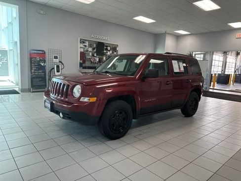Used 2015 Jeep Patriot Sport w/ Power Value Group FWD image 1