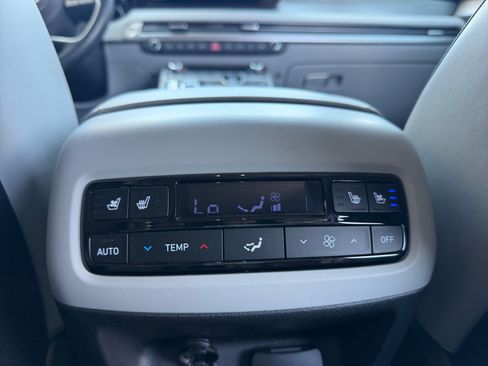 Used 2024 Hyundai Palisade SEL FWD image 32