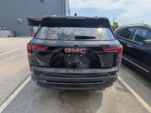 Used 2026 GMC Terrain Elevation w/ Elevation Premium Package FWD image 4